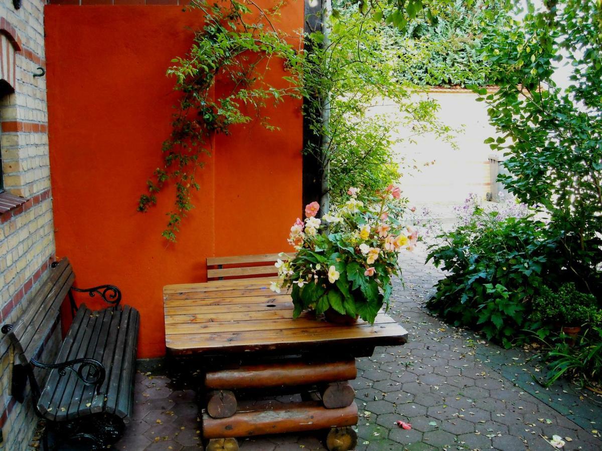 Ferienwohnung Auf Ehem. Alten Bauernhof Либенвальде Экстерьер фото